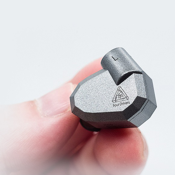 Krásna dizajnová slúchadlá do uší z kvalitného ABS plastu - KZ ZS5.