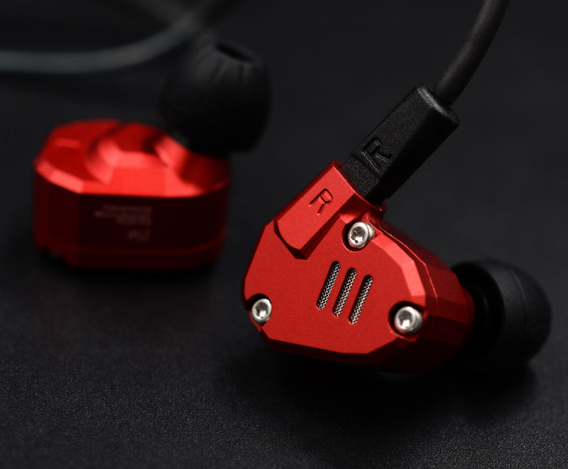cervena-sluchatka-do-usi-kovova-hiend-hifi-profesionalni-audio-kz-zs6