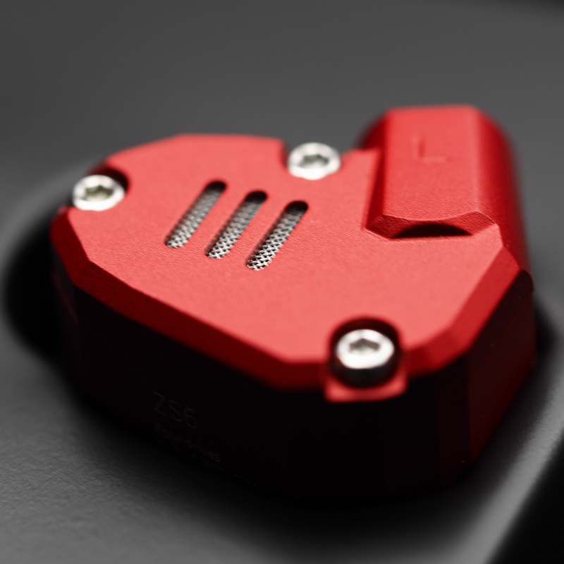 luxusni-cervena-sluchatka pred-do-usi-hifi-kz-ZS6-sa-skvelym-zvukom
