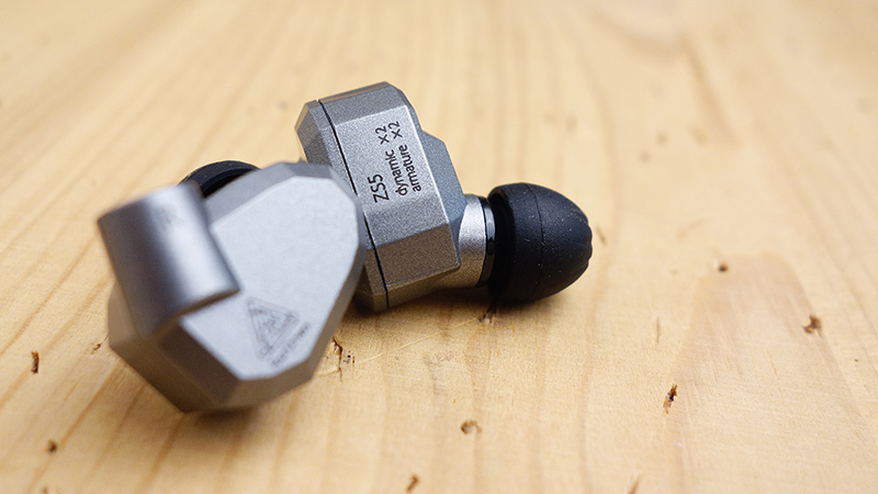 kz-ZS5-test-slúchadiel-recenzia-nejlepsi-špunty-kôstky-do-usi